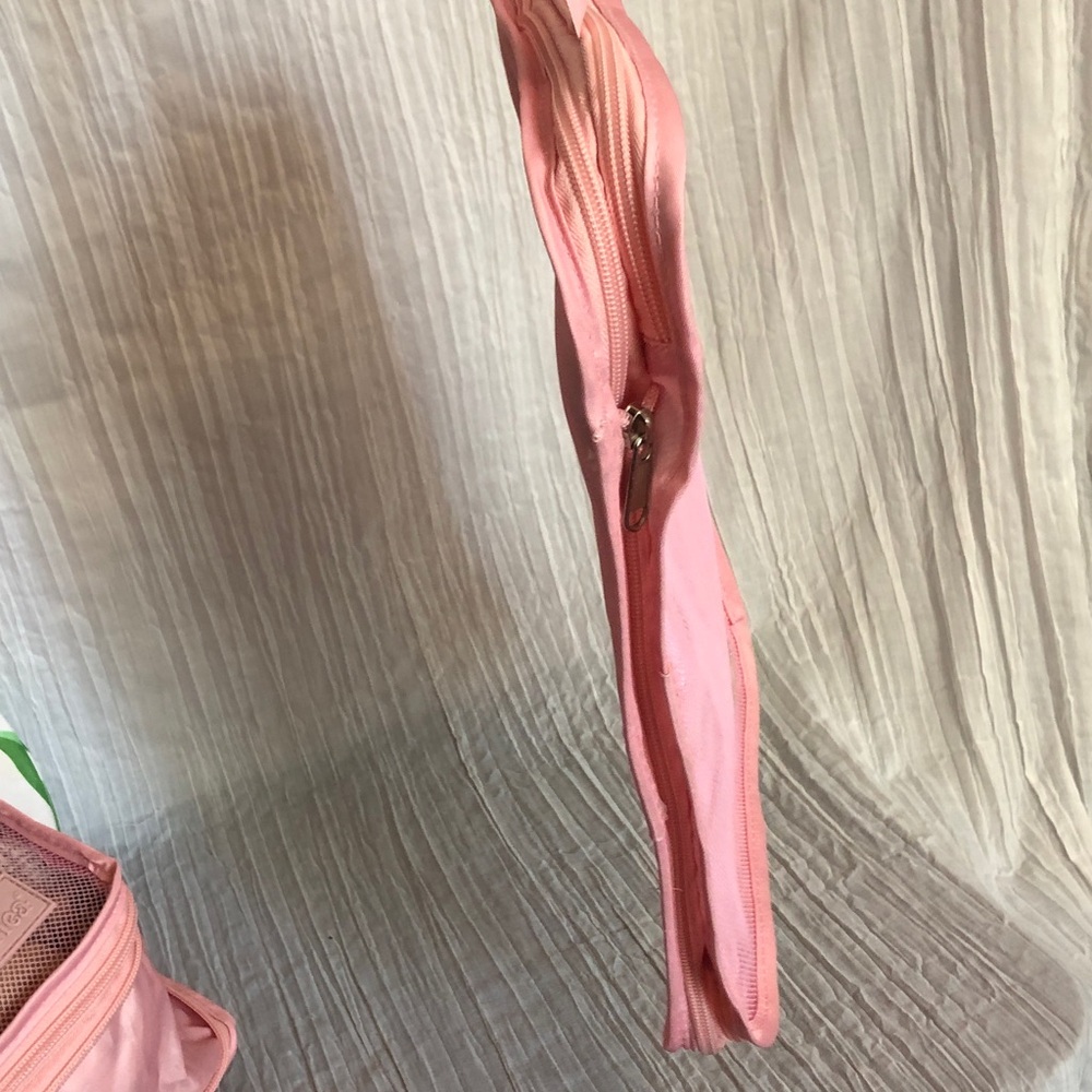 PERIEA set of 2 pink ditty bags laundry travel bags & CLINIQUE cosmetic bag NWOT - Picture 4 of 14